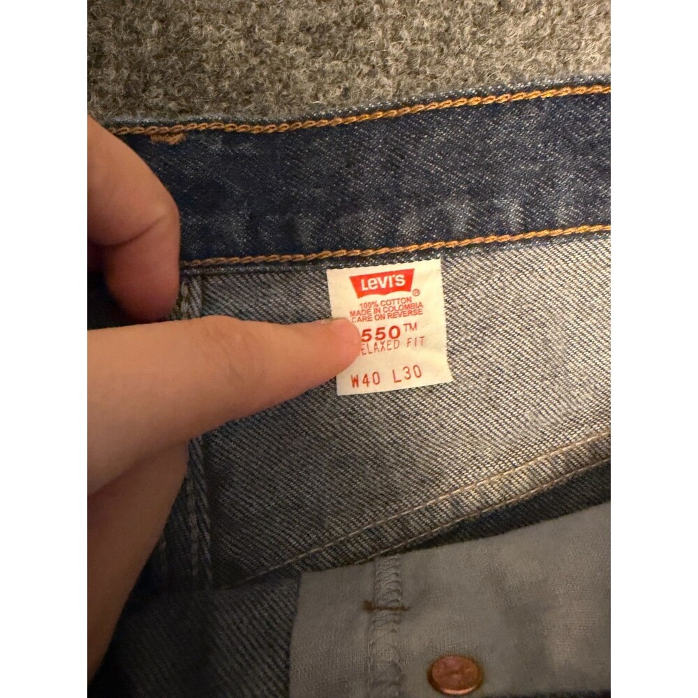 Levi's 550 Men's Jeans 40x30 Dark Wash Blue Relaxed Fit 100% Cotton Colombia - Picture 3 of 9